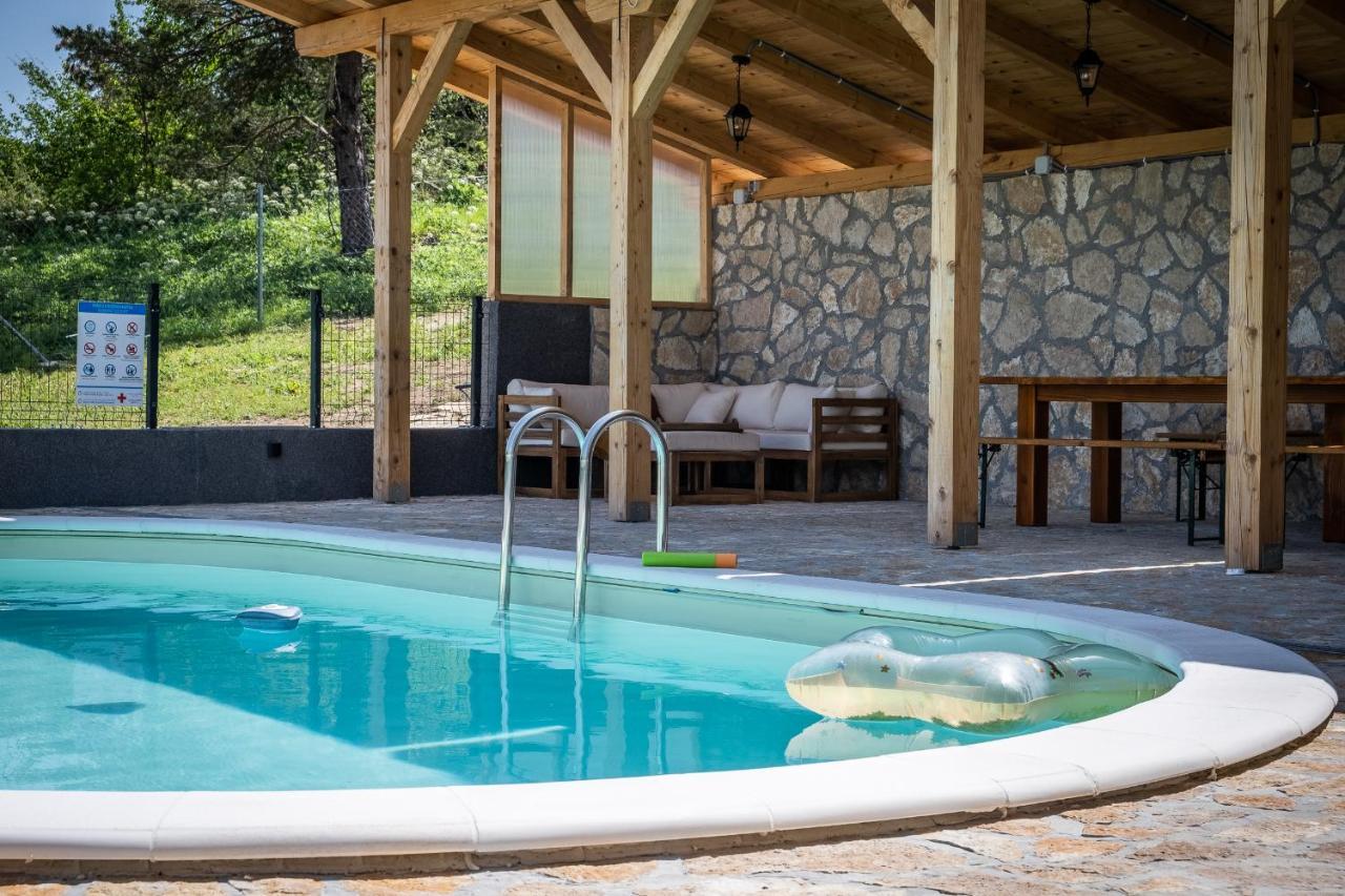 Villa Nesa - Beautiful Guest House At Continental Croatia With Outdoor Swimming Pool, Sauna And 3 Bedrooms Plaški Exteriör bild