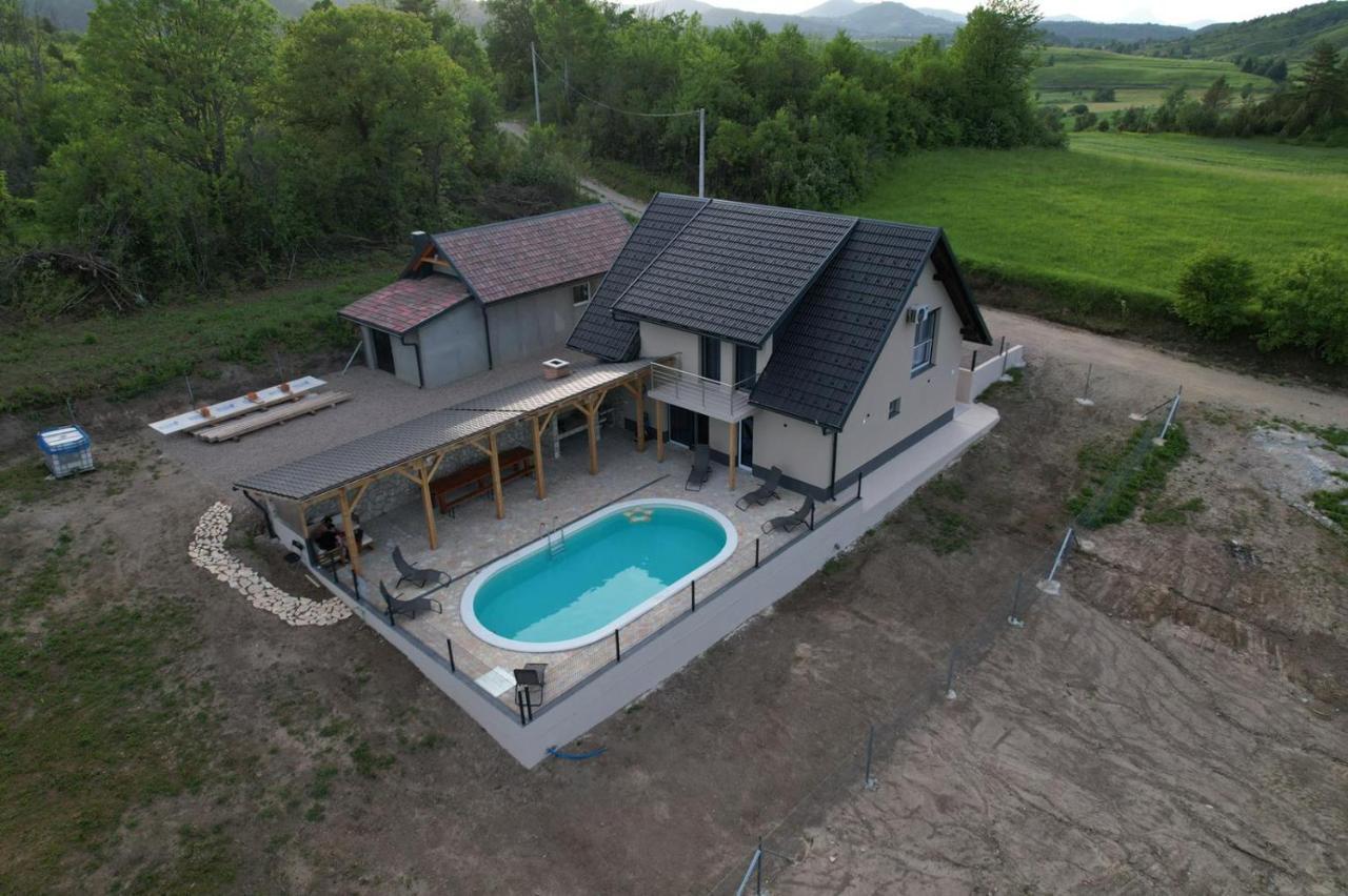 Villa Nesa - Beautiful Guest House At Continental Croatia With Outdoor Swimming Pool, Sauna And 3 Bedrooms Plaški Exteriör bild